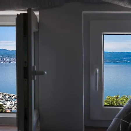 Sea View In Apartment Icici
